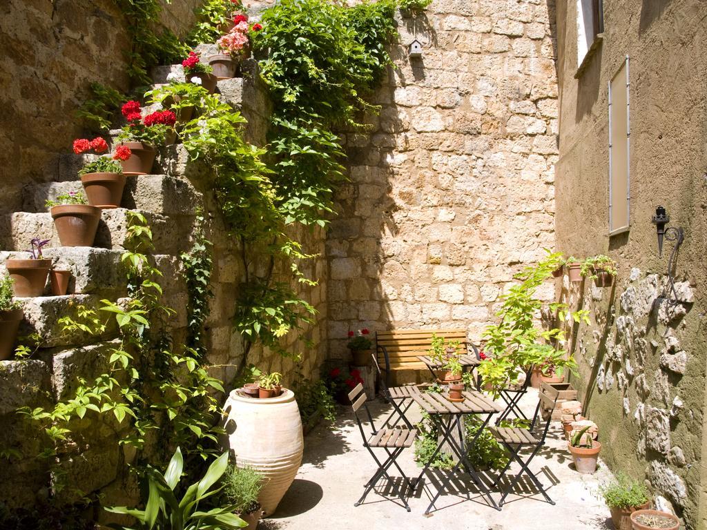 Castillo De Grisel المظهر الخارجي الصورة